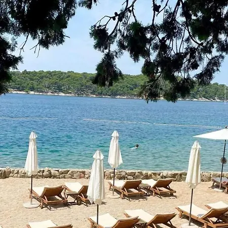 Ivanovski アパート ラブ