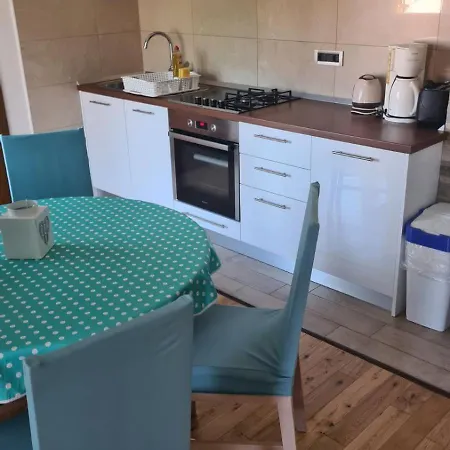 アパート Ivanovski *