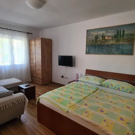 Appartement Ivanovski Rab Town