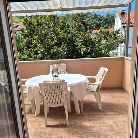 Apartment Ivanovski Rab Town