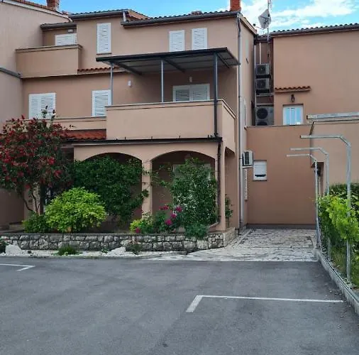 Ivanovski * Rab Town