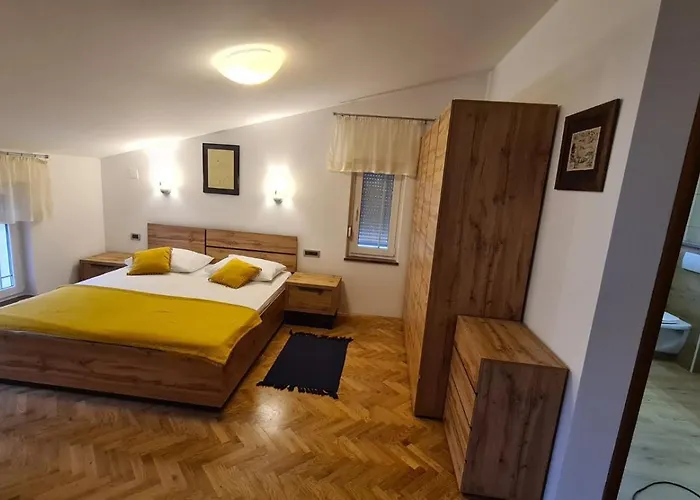 Apartment Ivanovski Rab Town