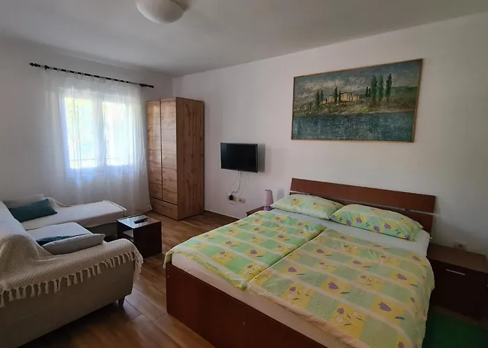 Apartment Ivanovski Rab Town